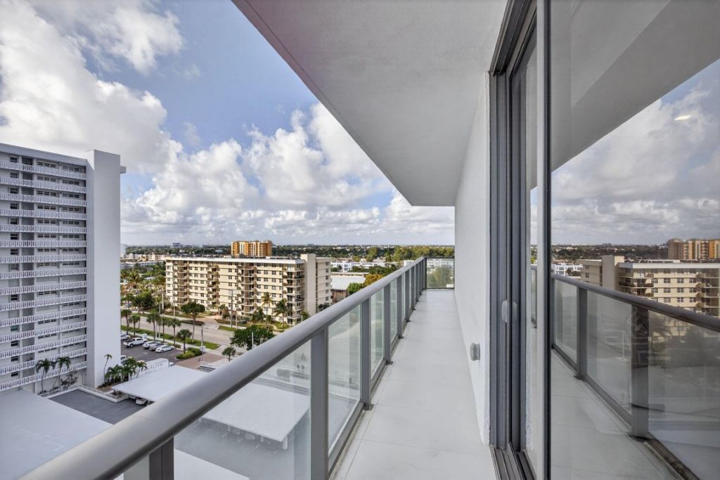 1116 N Ocean Boulevard, Unit 901, Pompano Beach, FL 33062 Photo