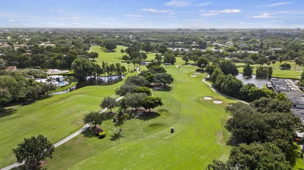 956 Mockingbird, Unit 506, Plantation, FL 33324 Photo