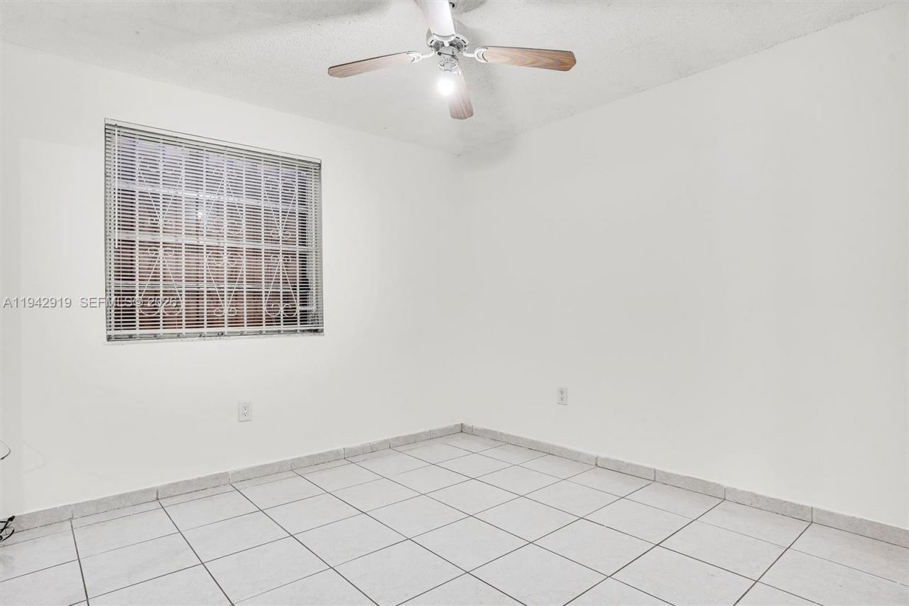 8990 SW 24th St, Unit 33, Miami, FL 33165 Photo