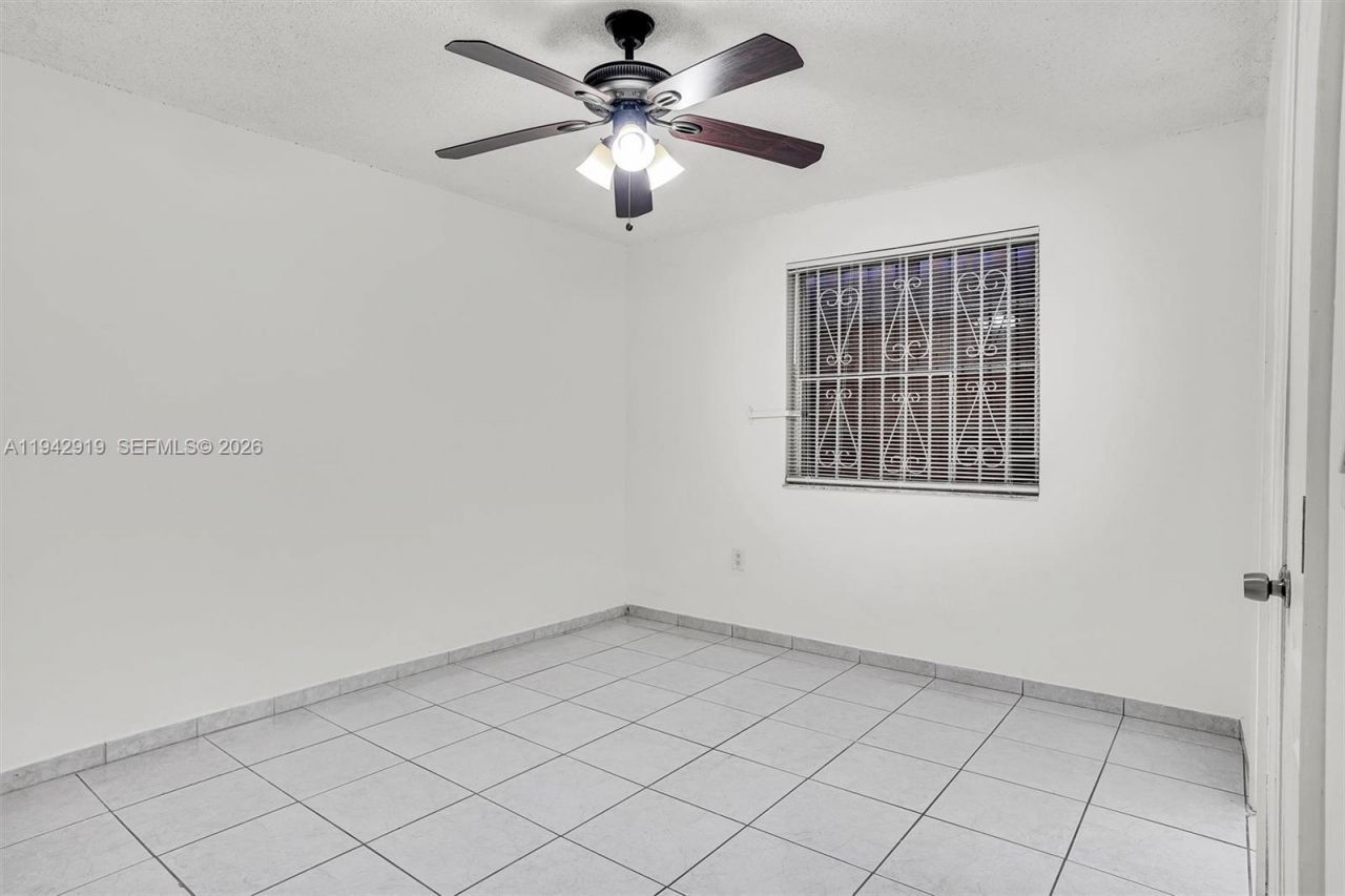 8990 SW 24th St, Unit 33, Miami, FL 33165 Photo