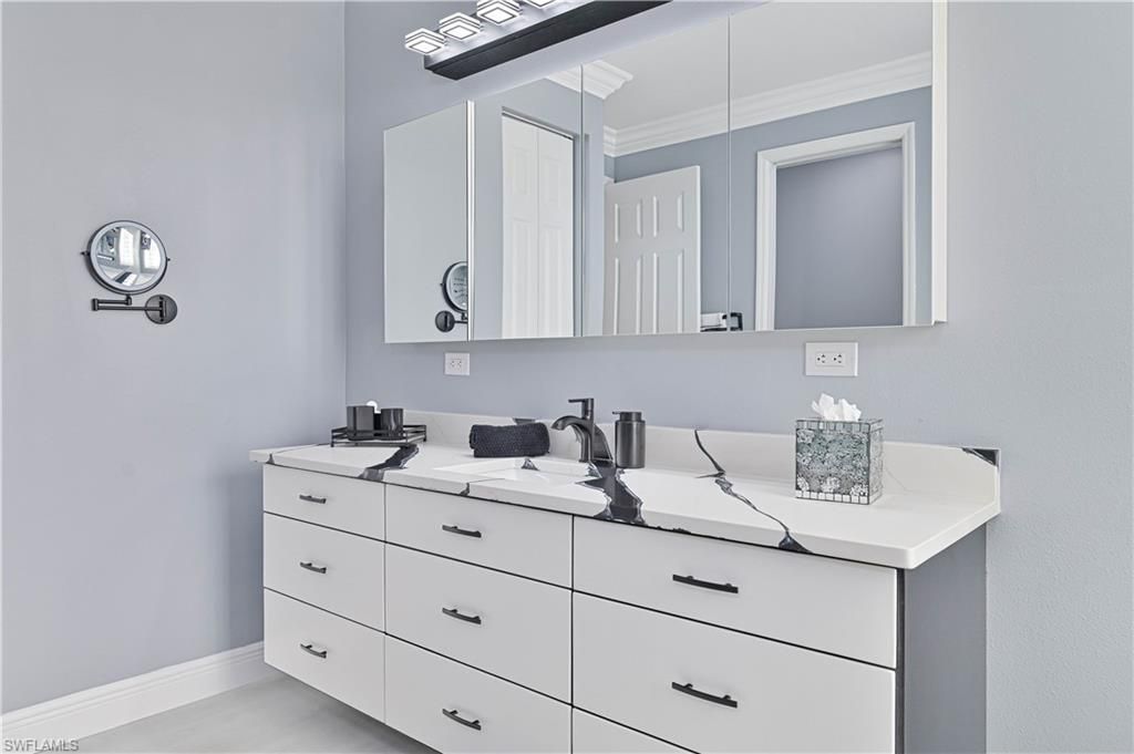 9057 Whitfield Dr, Estero, FL 33928 Photo