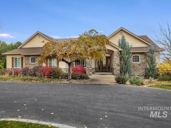 568 Mahard Dr., Twin Falls, ID 83301