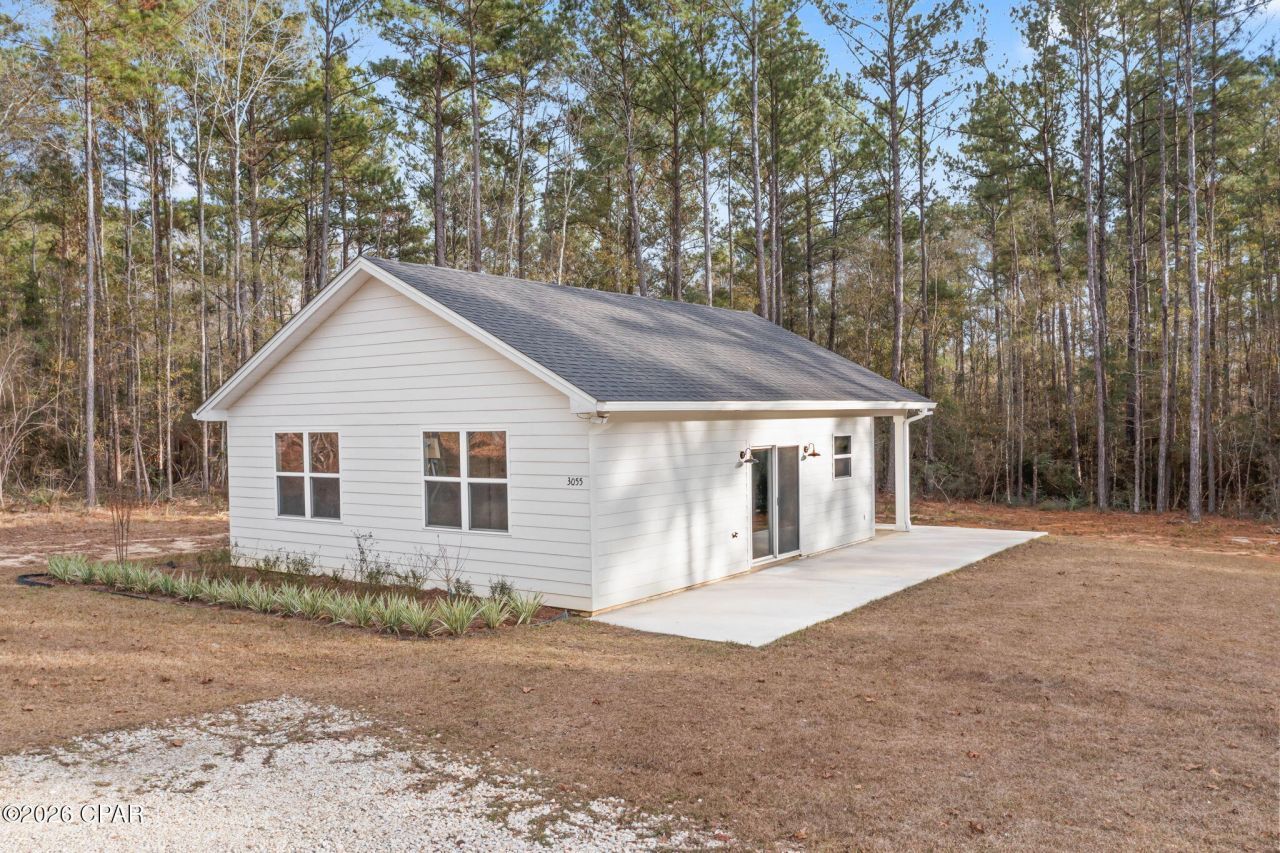 3055 Pioneer Road, Vernon, FL 32462 Main Photo