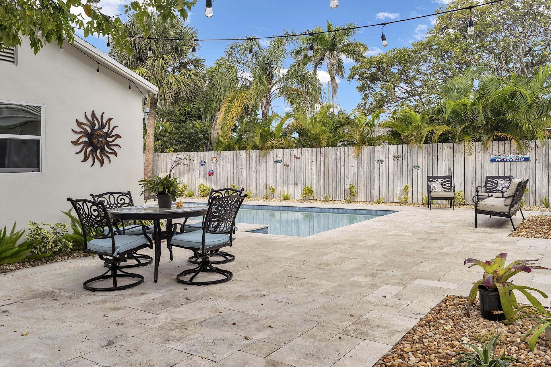 611 N Palmway, Lake Worth Beach, FL 33460 Photo