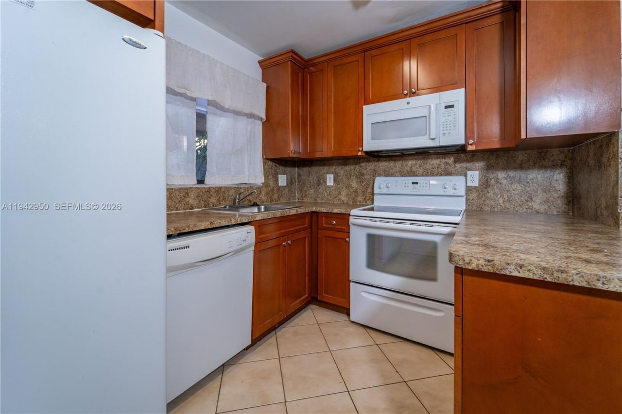 2342 NW 36th Ave, Unit 2342, Coconut Creek, FL 33066 Photo