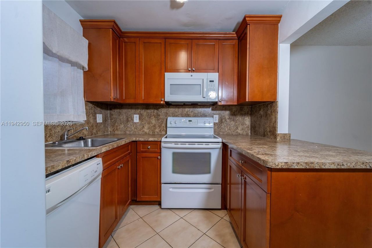 2342 NW 36th Ave, Unit 2342, Coconut Creek, FL 33066 Photo