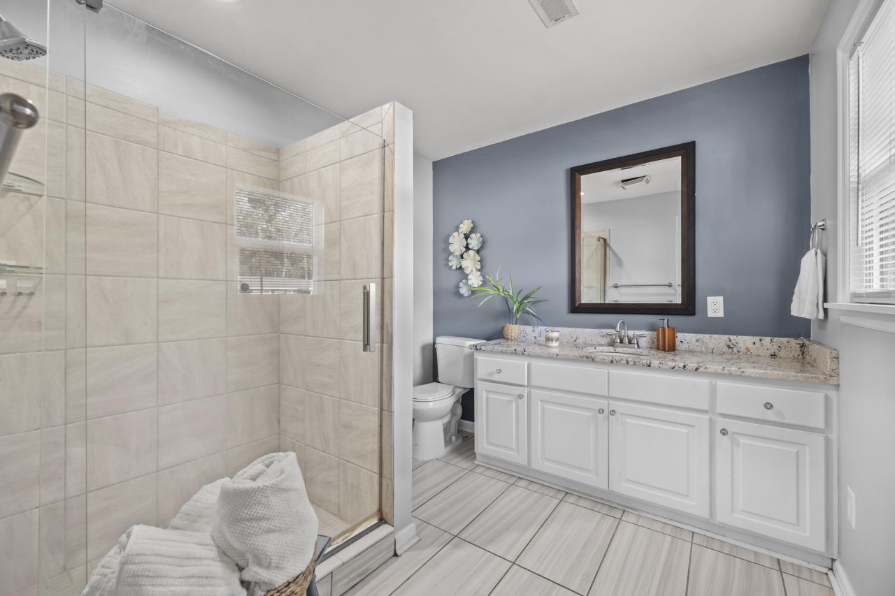 4405 Clovewood Street Photo 15