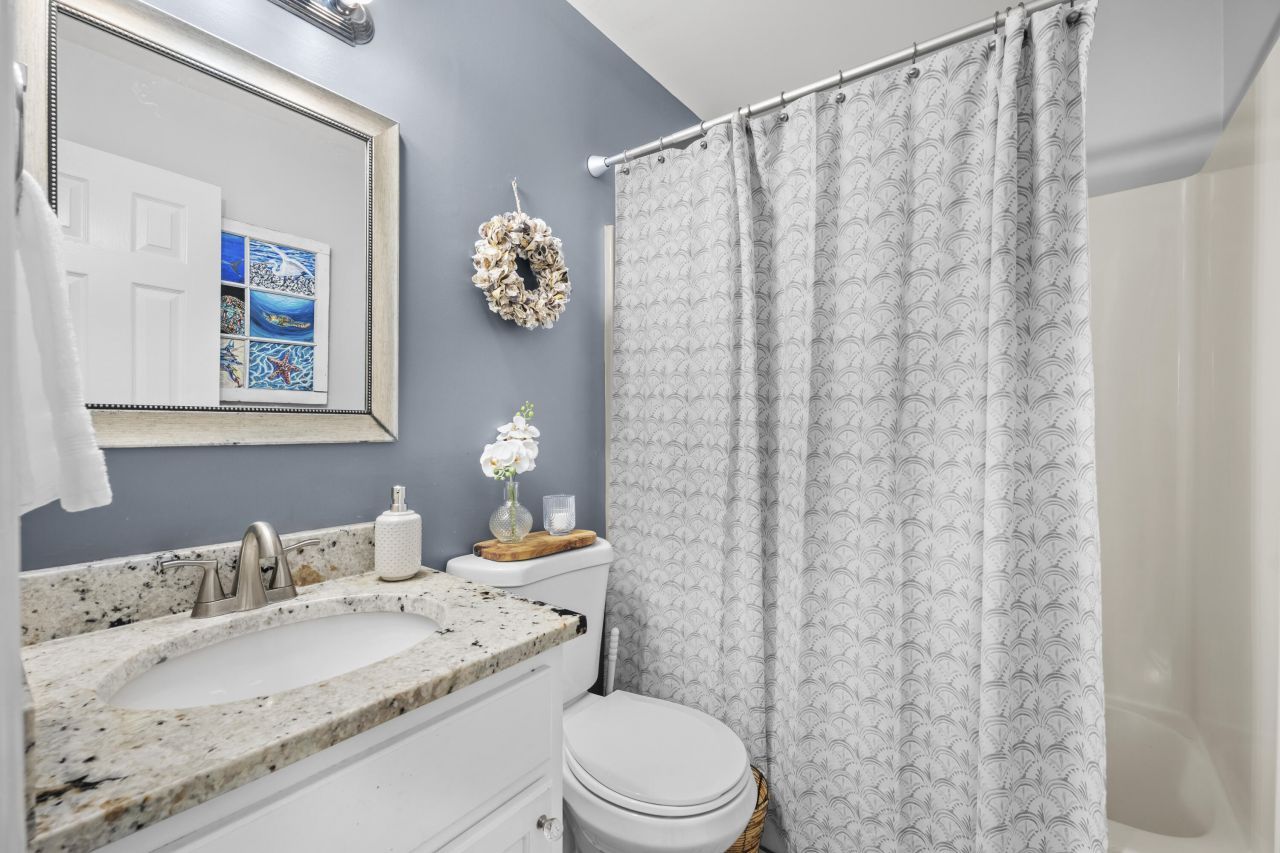 4405 Clovewood Street Photo 18