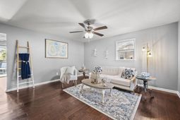 4405 Clovewood Street photo 4