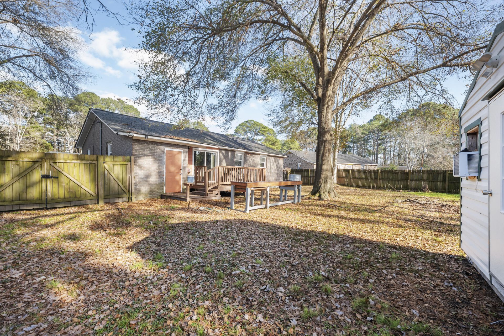 4405 Clovewood Street Photo 21