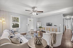 4405 Clovewood Street photo 4