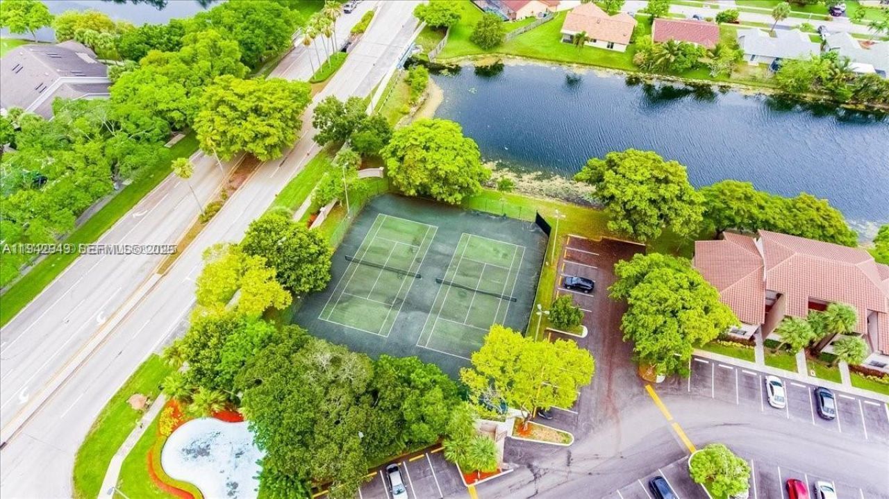 9937 Nob Hill Pl, Unit 1637, Sunrise, FL 33351 Photo