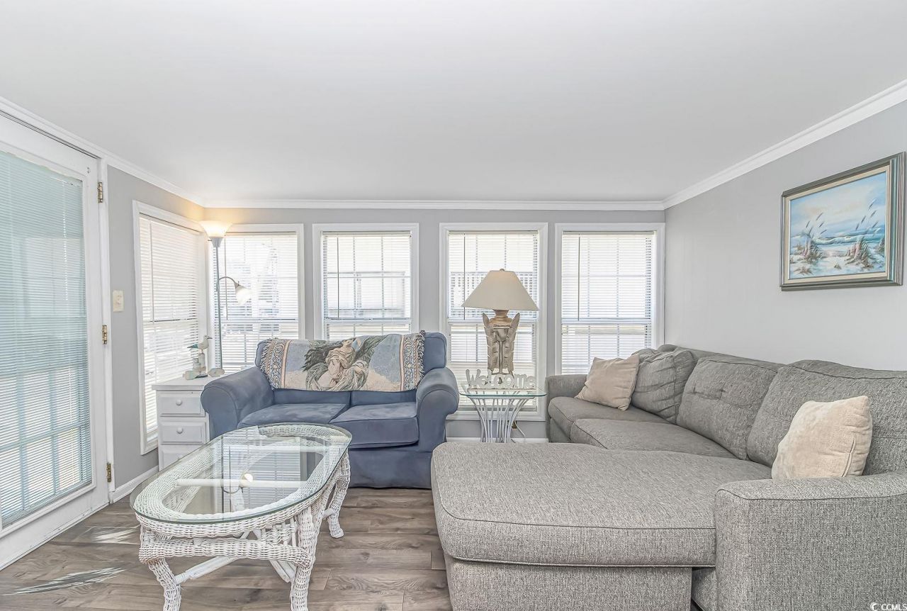 6001-1424 S Kings Hwy. Photo 5