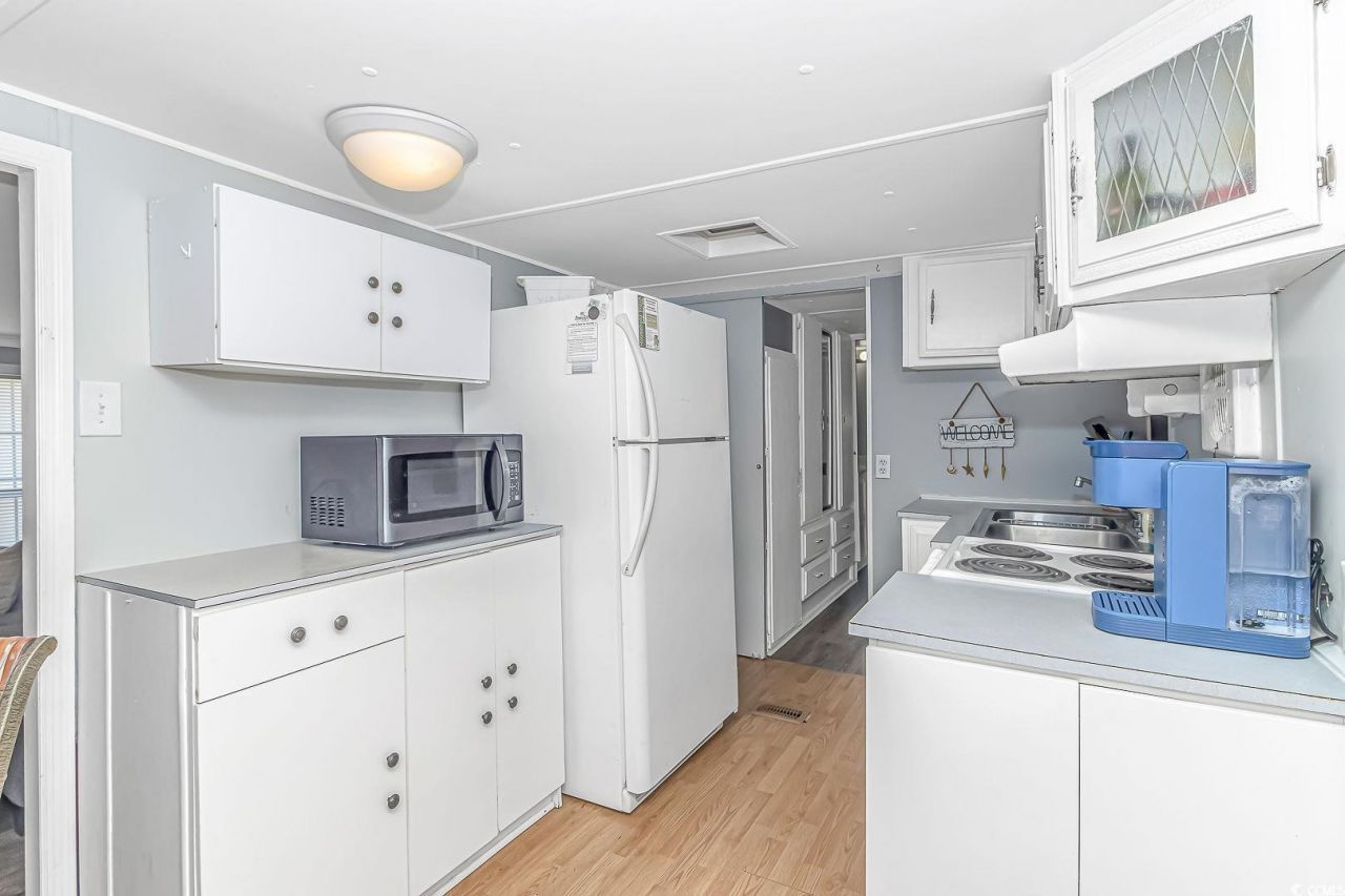 6001-1424 S Kings Hwy. Photo 7