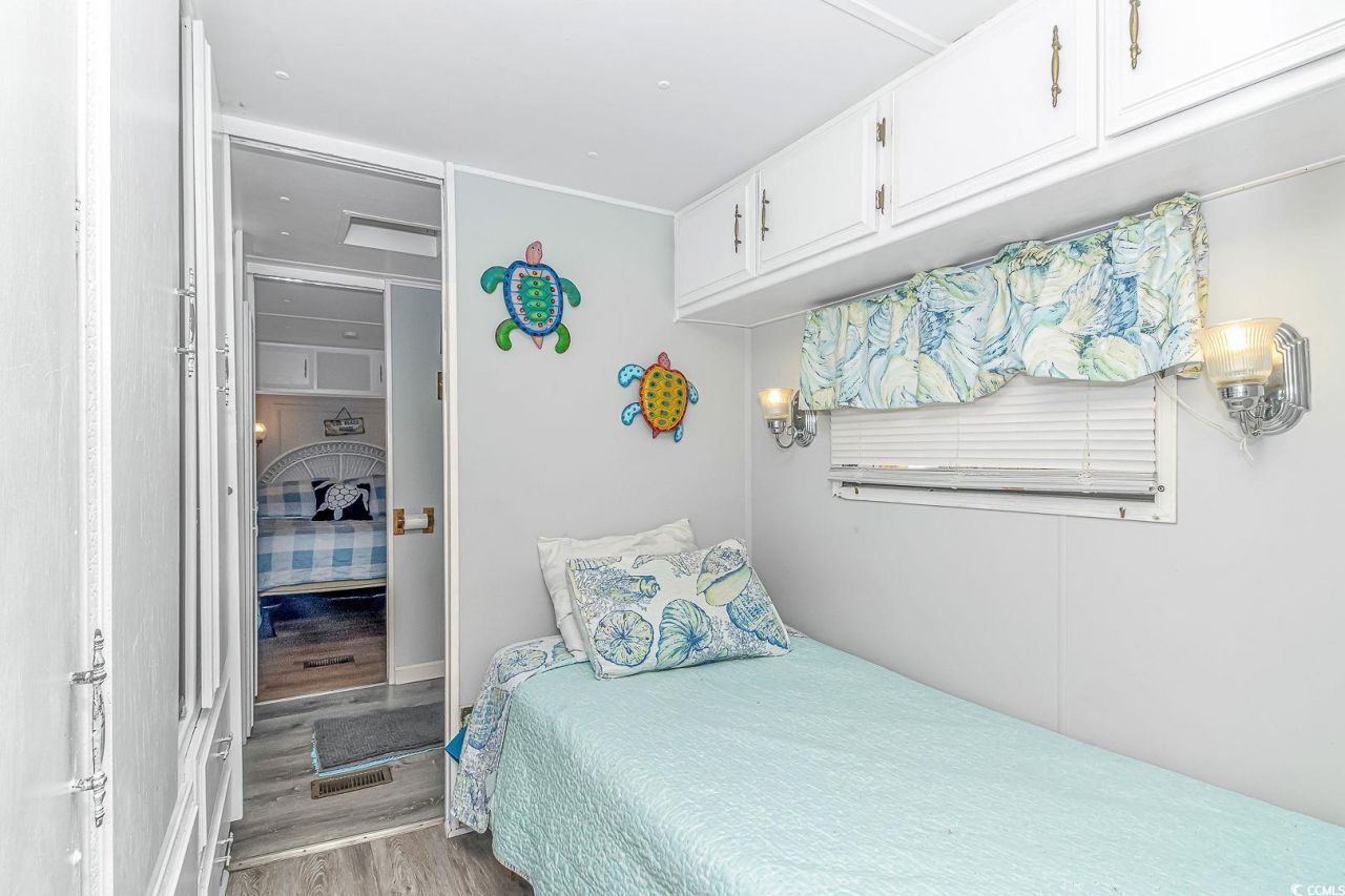 6001-1424 S Kings Hwy. Photo 9