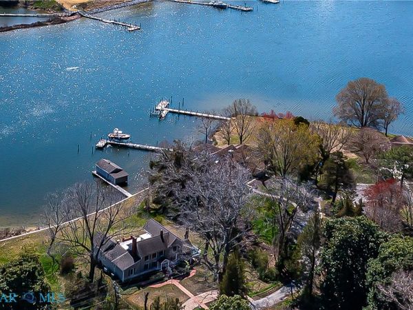 391 Steamboat Road, Irvington, VA 22480