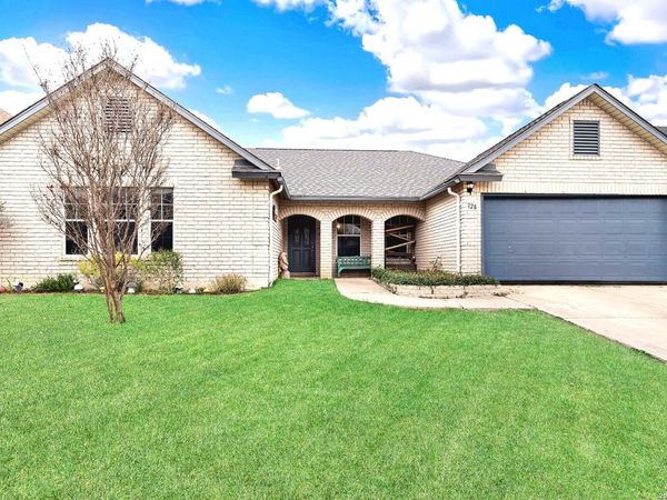 128 Springtree Grove, Cibolo, TX 78108