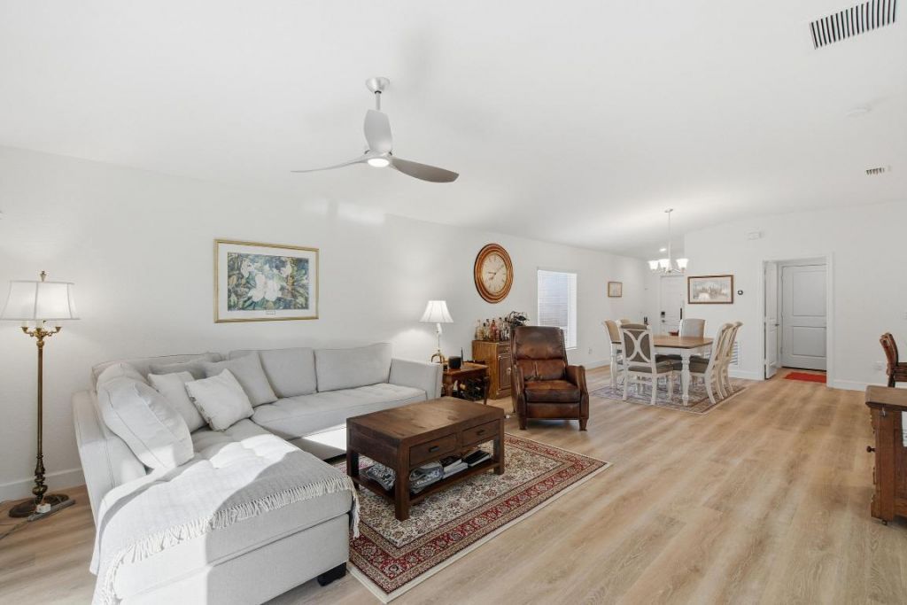 868 Bent Creek Drive, Fort Pierce, FL 34947 Photo