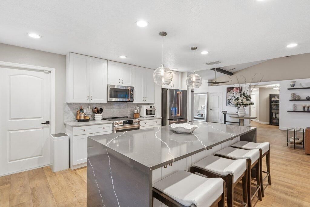 5867 NW Leah Drive, Port Saint Lucie, FL 34986 Photo