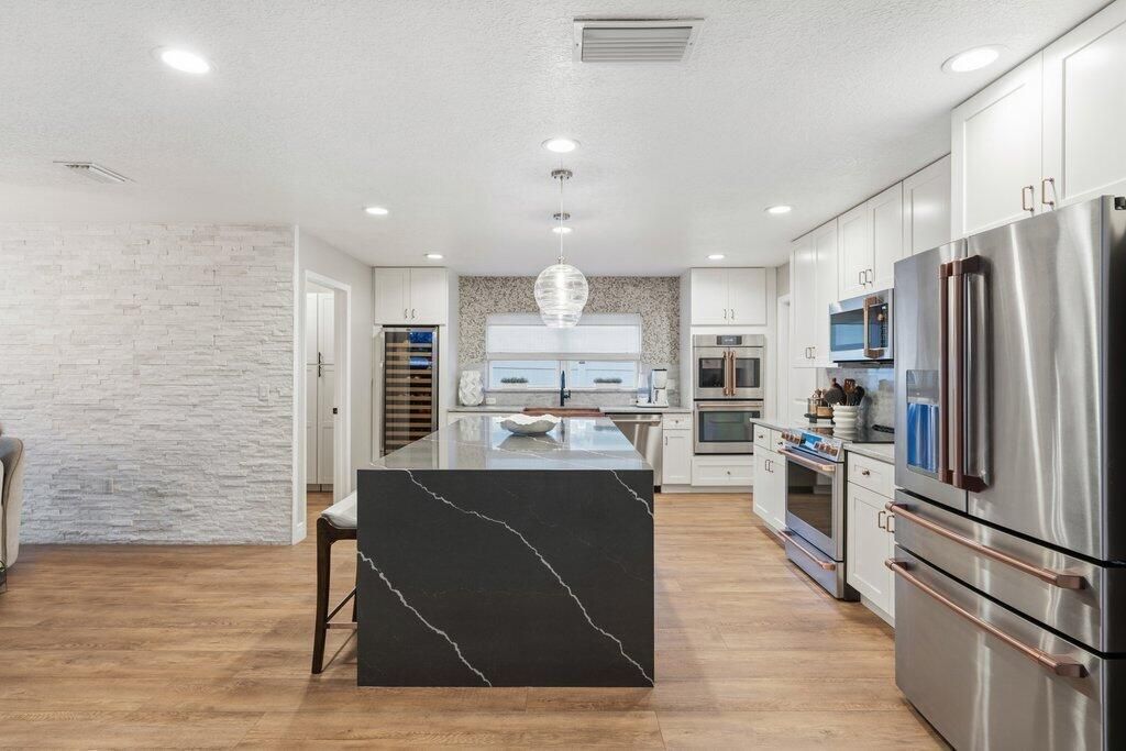 5867 NW Leah Drive, Port Saint Lucie, FL 34986 Photo