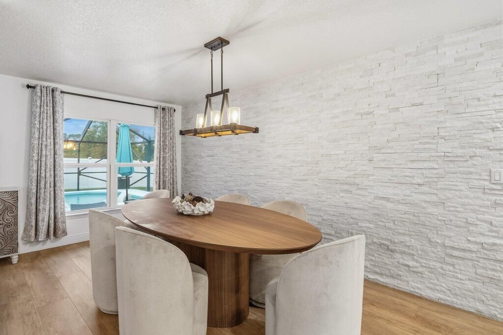 5867 NW Leah Drive, Port Saint Lucie, FL 34986 Photo