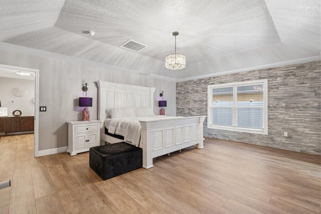 5867 NW Leah Drive, Port Saint Lucie, FL 34986 Photo