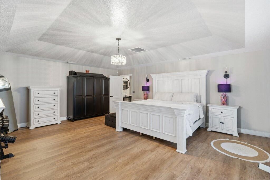 5867 NW Leah Drive, Port Saint Lucie, FL 34986 Photo