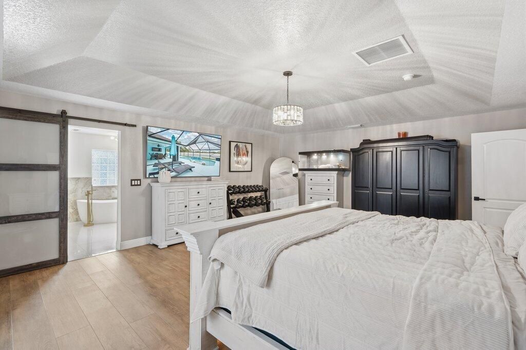 5867 NW Leah Drive, Port Saint Lucie, FL 34986 Photo