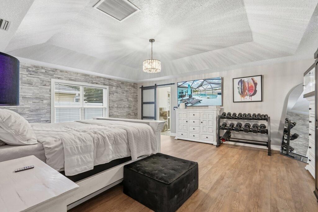 5867 NW Leah Drive, Port Saint Lucie, FL 34986 Photo