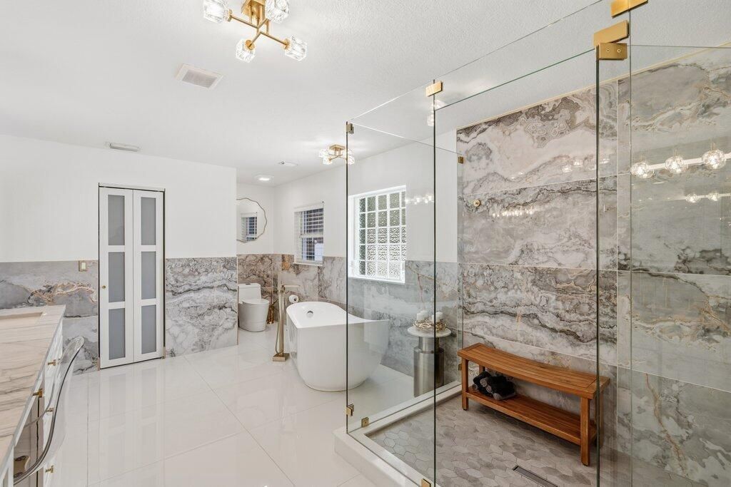 5867 NW Leah Drive, Port Saint Lucie, FL 34986 Photo