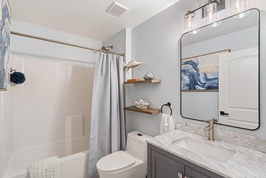 5867 NW Leah Drive, Port Saint Lucie, FL 34986 Photo