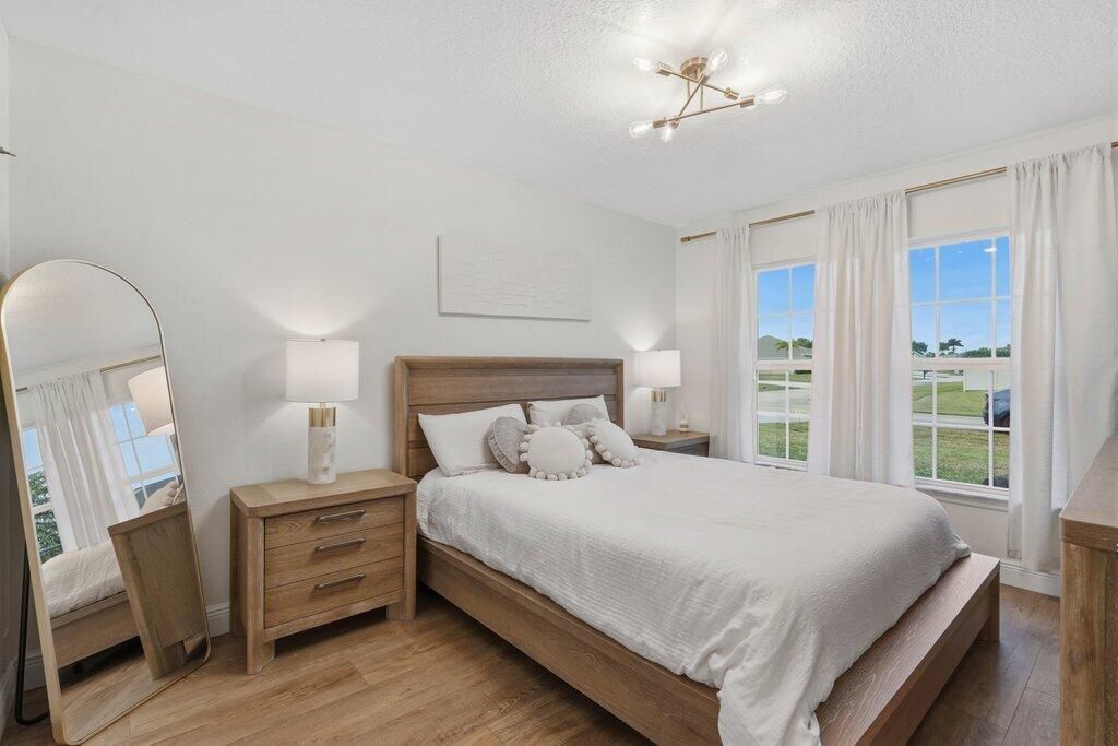 5867 NW Leah Drive, Port Saint Lucie, FL 34986 Photo