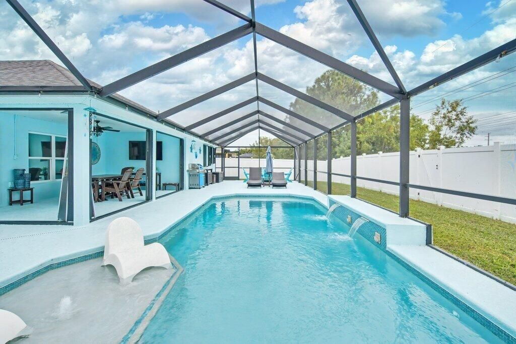 5867 NW Leah Drive, Port Saint Lucie, FL 34986 Photo