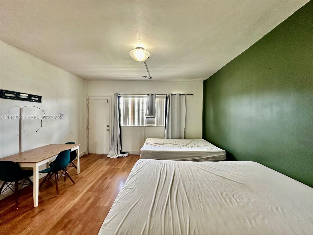 26 Diplomat Pkwy , Unit 2368, Hallandale Beach, FL 33009 Photo