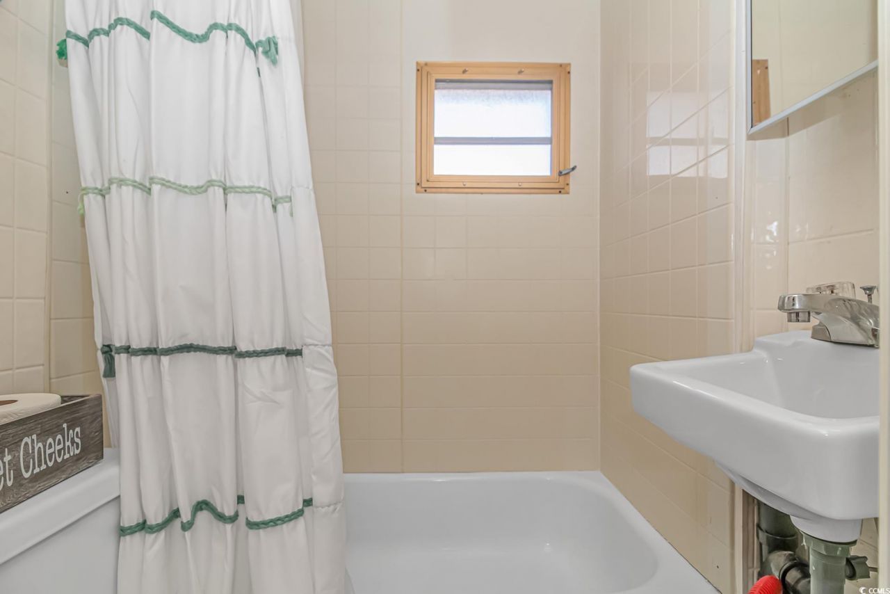 6001- L40 S Kings Hwy. Photo 11