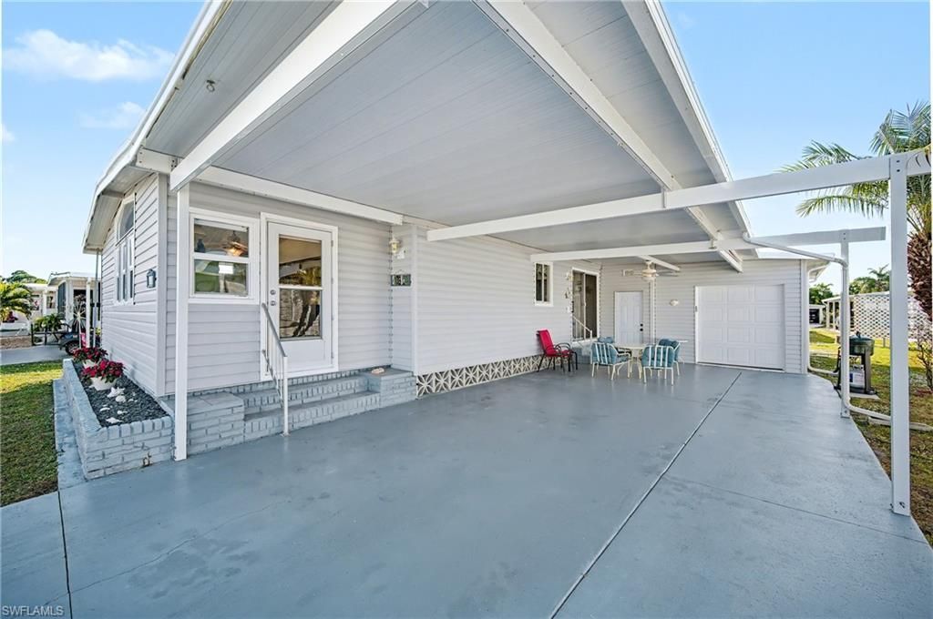 137 Nicklaus Blvd, North Fort Myers, FL 33903 Photo