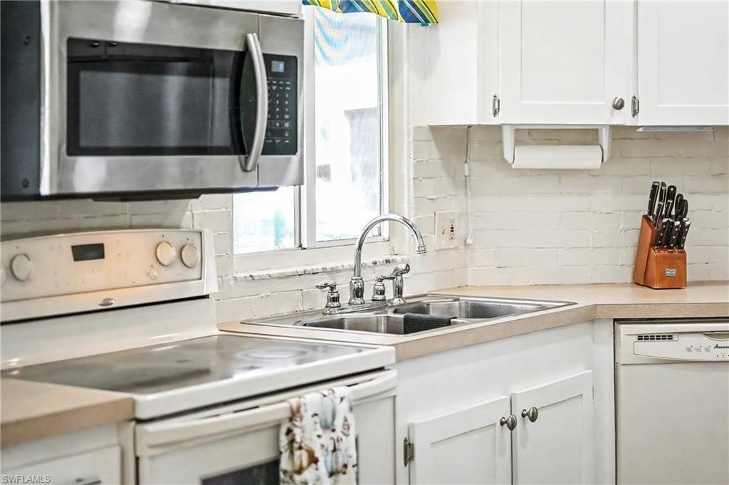 137 Nicklaus Blvd, North Fort Myers, FL 33903 Photo