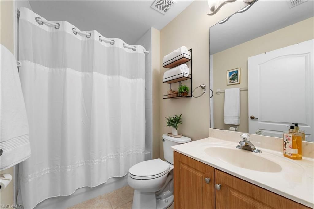 14090 Eagle Ridge Lakes Dr, Unit 101, Fort Myers, FL 33912 Photo