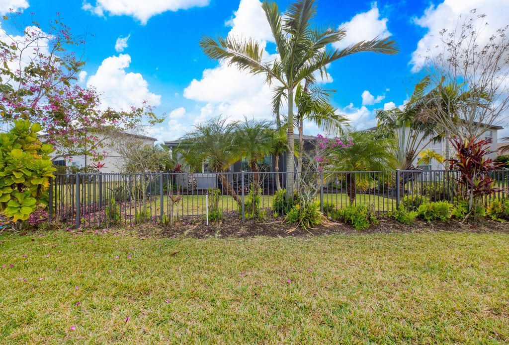 12625 NW Milestone Place, Port Saint Lucie, FL 34987 Photo
