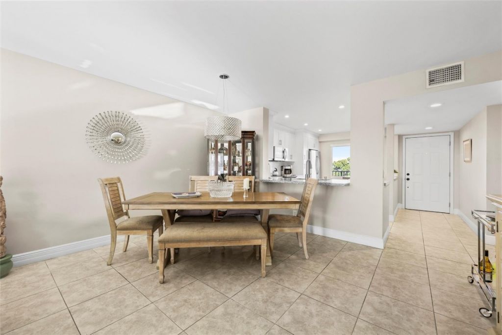 800 SW 125th Way, Unit 405-O, Pembroke Pines, FL 33027 Photo