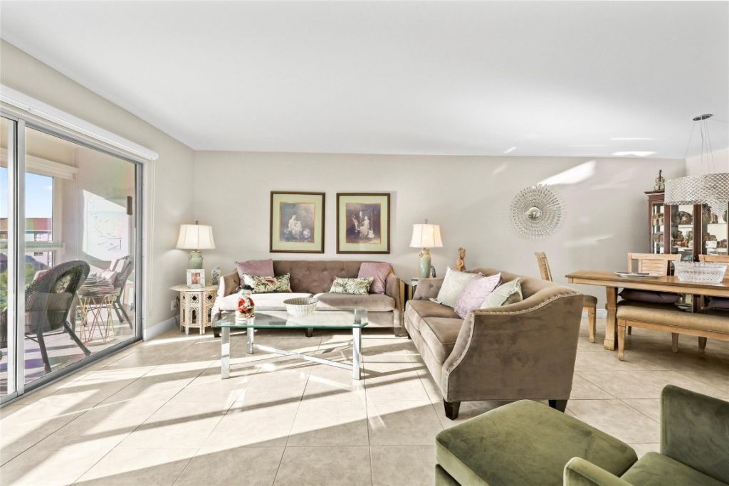 800 SW 125th Way, Unit 405-O, Pembroke Pines, FL 33027 Photo