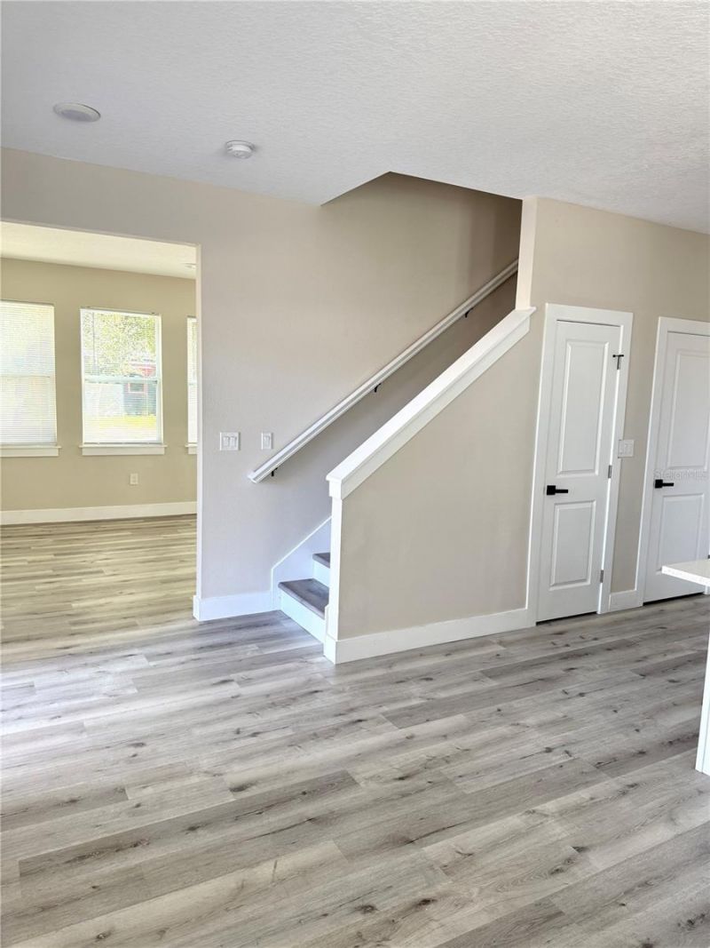 6900 Dartmouth Avenue N, Saint Petersburg, FL 33710 Photo