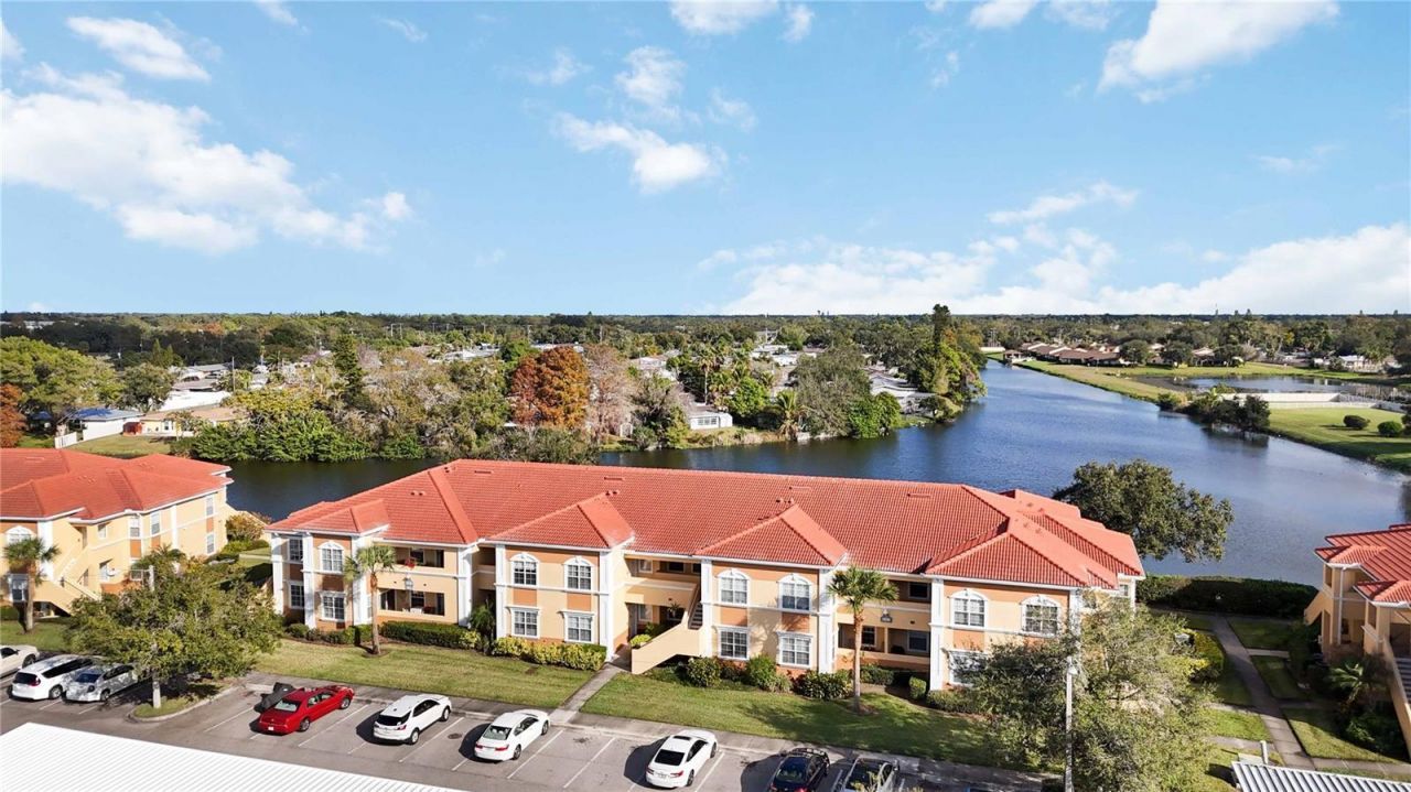 1030 Villagio Circle, Unit 204, Sarasota, FL 34237 Photo