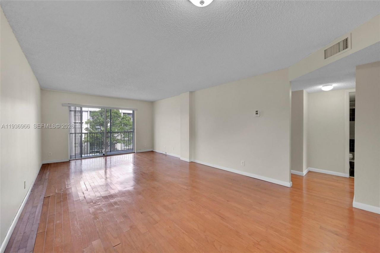 1100 NW 87th Ave, Unit 401, Coral Springs, FL 33071 Photo