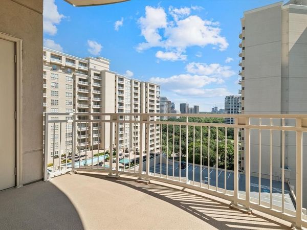 3225 Turtle Creek Boulevard, Unit 1009, Dallas, TX 75219