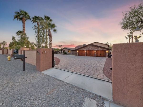 728 N Kiel Street, Henderson, NV 89015
