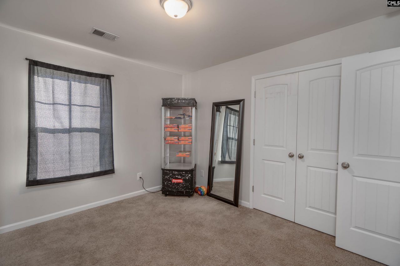 715 Equinox Lane Photo 17