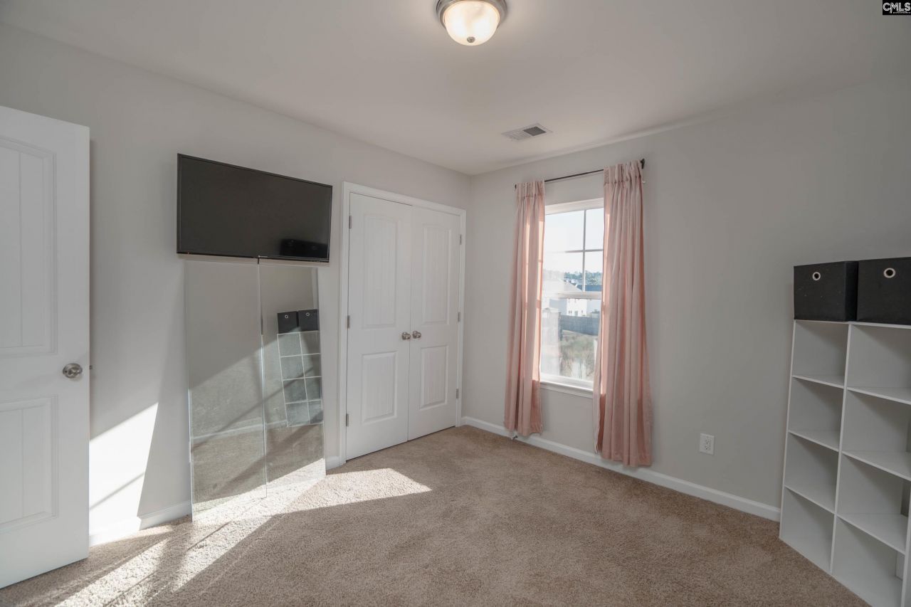 715 Equinox Lane Photo 21