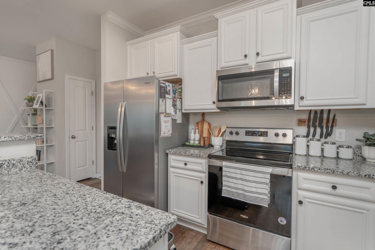 715 Equinox Lane Photo 8