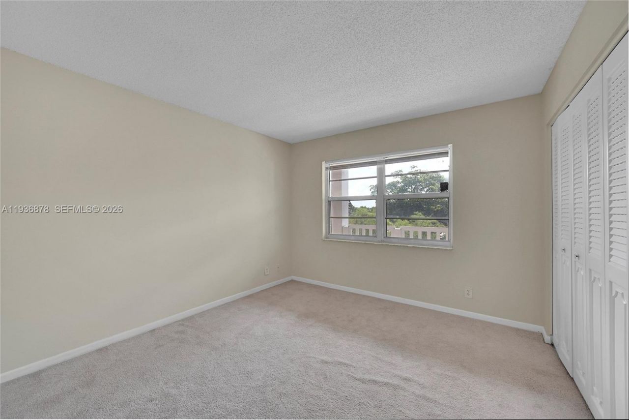 1100 NW 87th Ave, Unit 401, Coral Springs, FL 33071 Photo